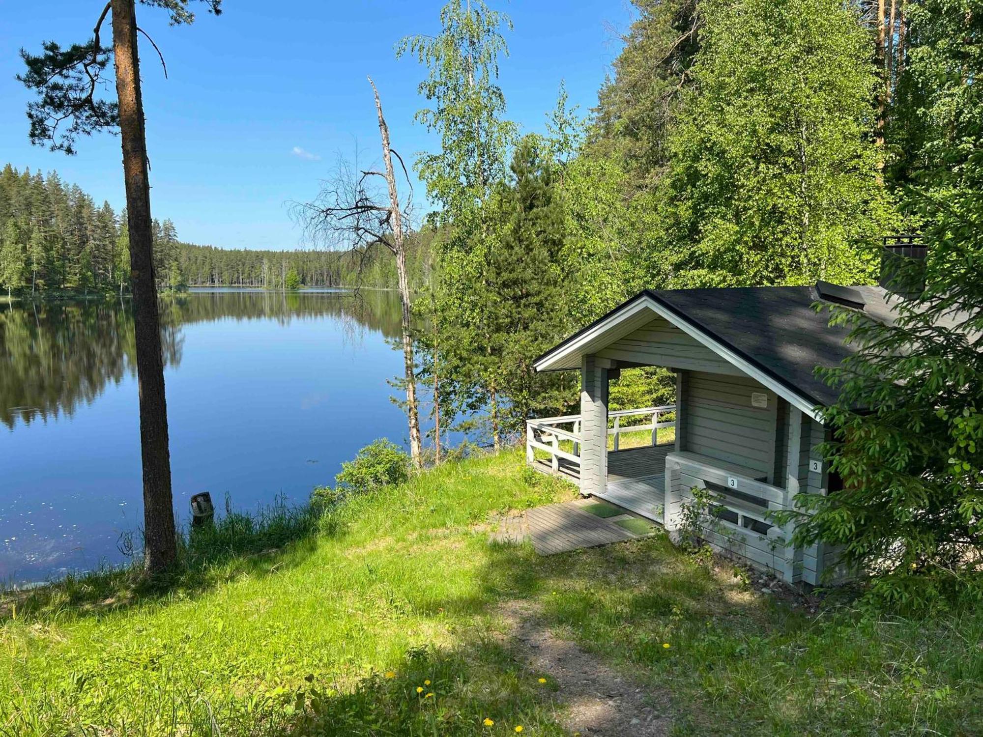 Ahvenlampi Camping 萨里耶尔维 外观 照片