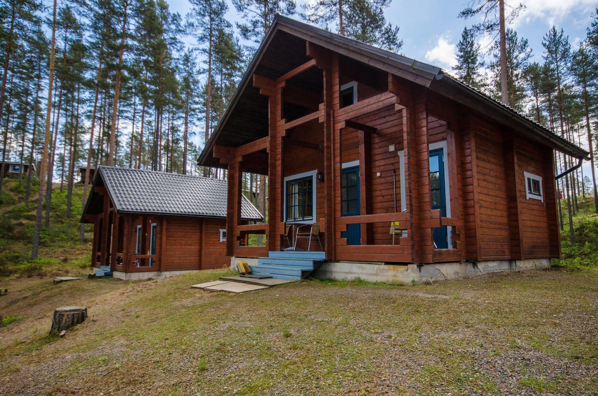 Ahvenlampi Camping 萨里耶尔维 外观 照片